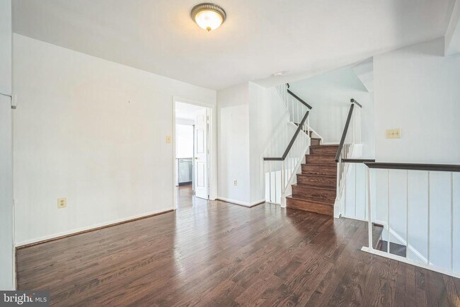 Building Photo - 44022 Gala Cir