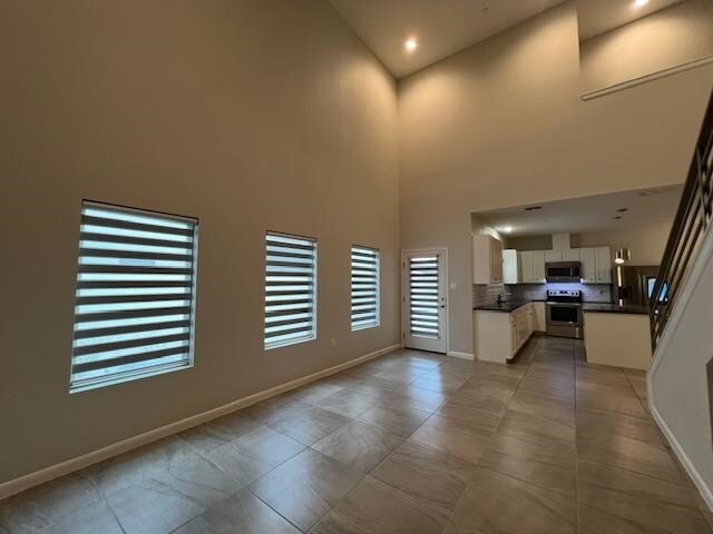 Building Photo - 10902 International Blvd