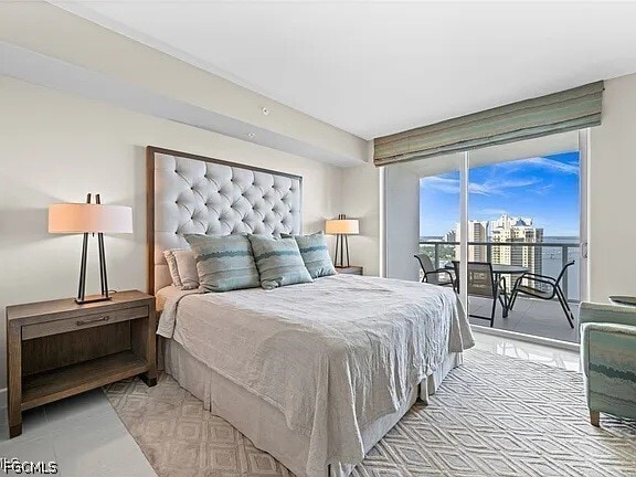 Building Photo - 3000 Oasis Grand Blvd