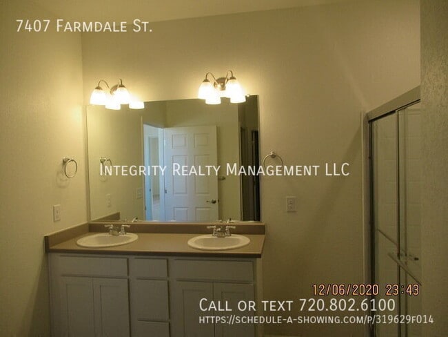 Building Photo - 7407 Farmdale St