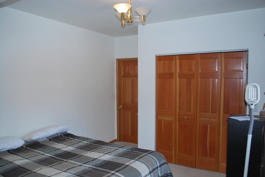 Building Photo - 622 Nickey Way