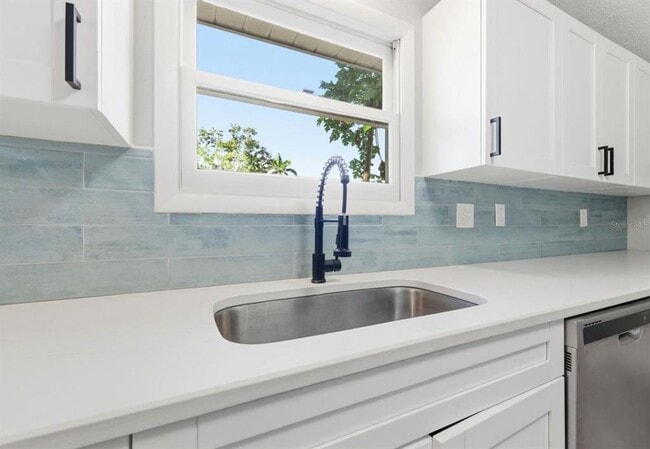 Building Photo - 7198 121st Way N