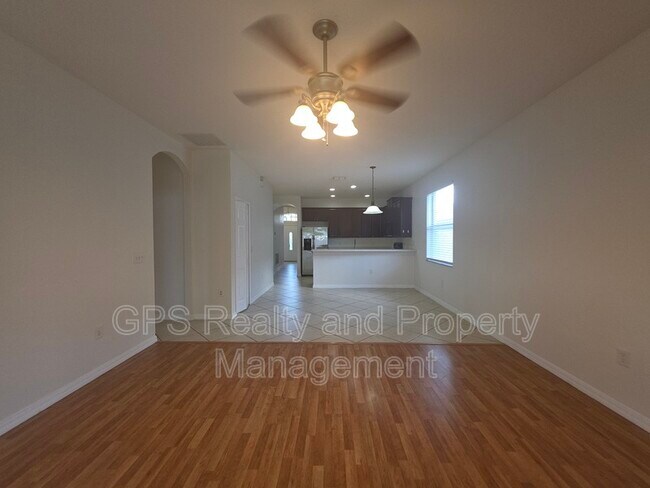 Building Photo - 117 Venetian Bay Cir