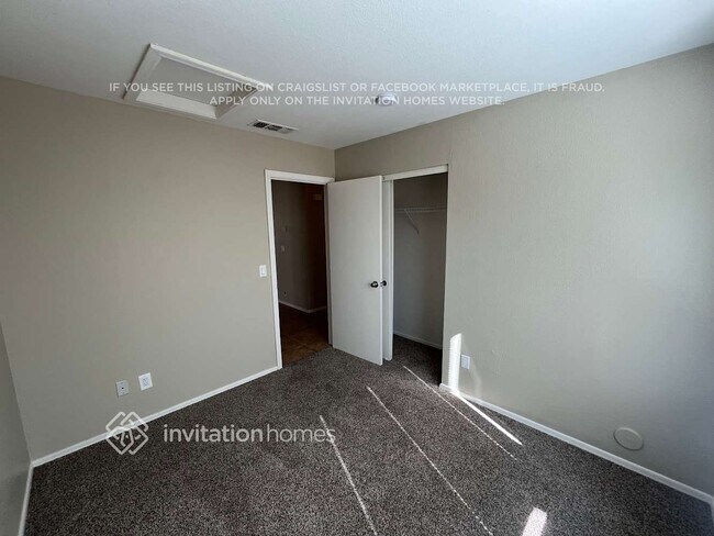 Building Photo - 18206 N Skyhawk Dr