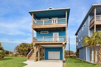 Building Photo - 14146 Miramar Dr