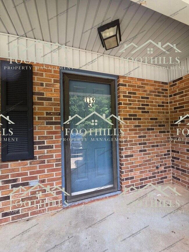 Building Photo - 119 Woodland Dr