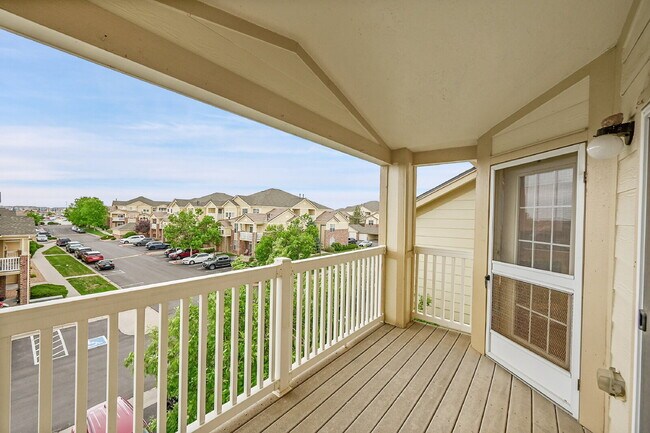 Building Photo - $1,650- 1 Bed, 1 Bath Condo in Aurora with...