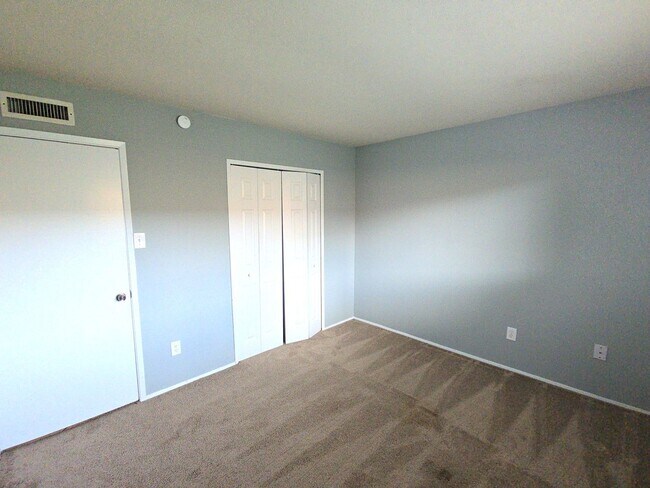 Building Photo - 3906 Postwood Dr
