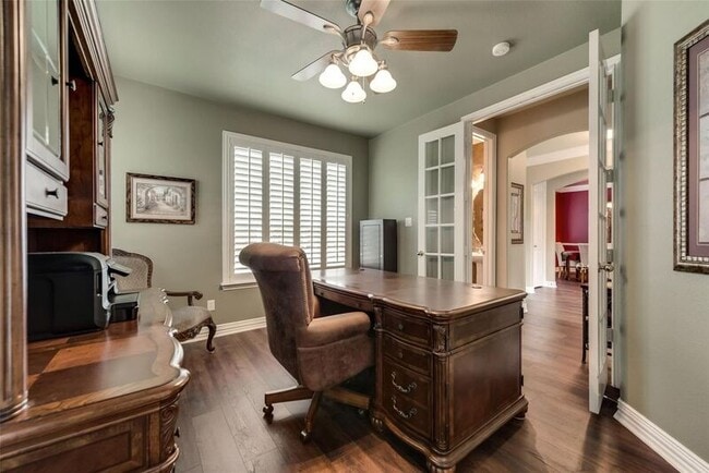Building Photo - 3802 Frio Way