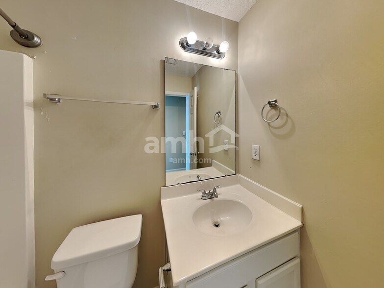Building Photo - 6204 Patric Alan Ct