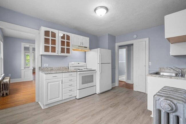 Building Photo - 52 Jacobs St