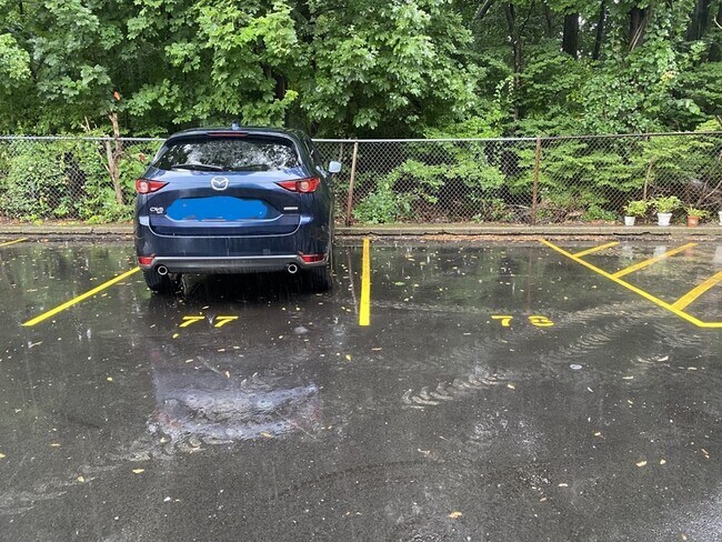 Building Photo - 1 Colonial Village Dr