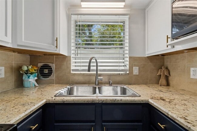 Building Photo - 5857 4th Ave N