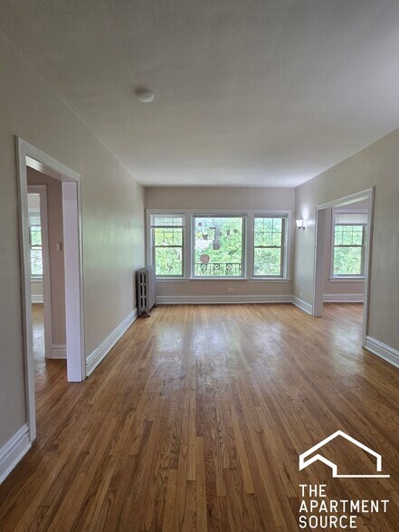 Building Photo - 908 Reba Pl