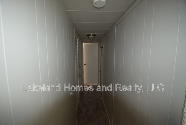 Building Photo - 3310 Peachtree Hill Rd