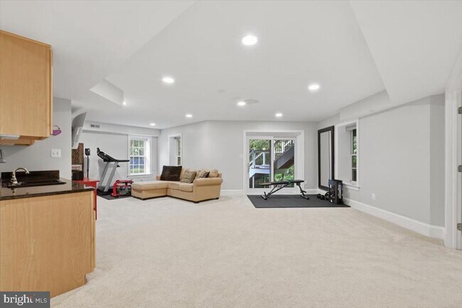 Building Photo - 47791 Macgill Ct