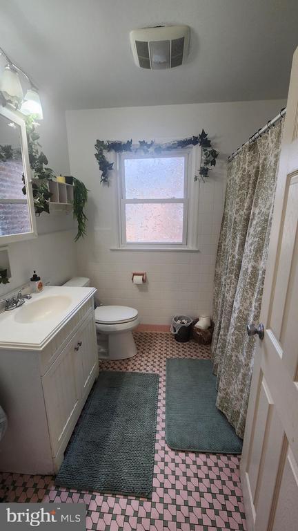 Building Photo - 211 University Blvd