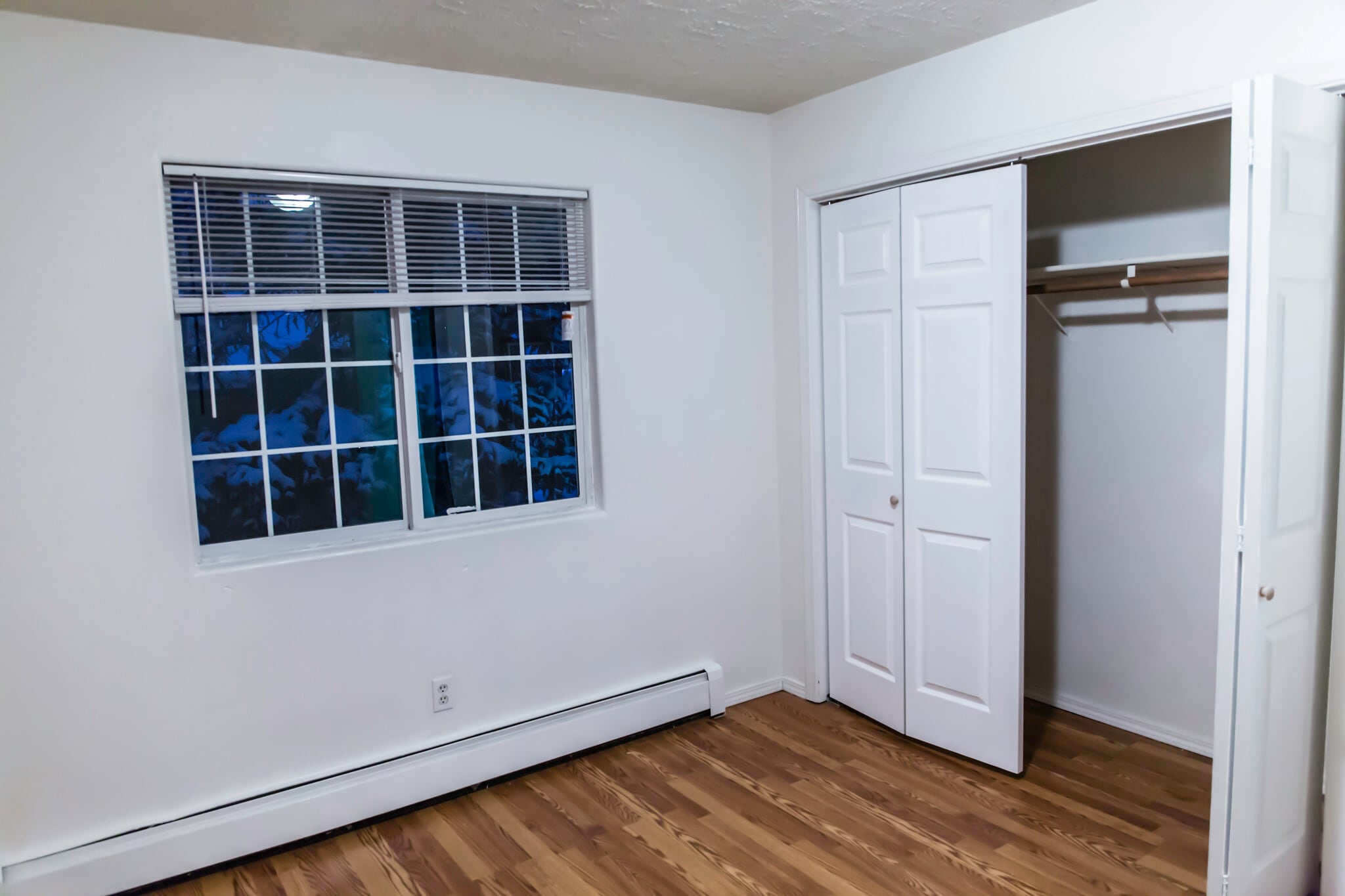 Building Photo - 1805 Dare Ave