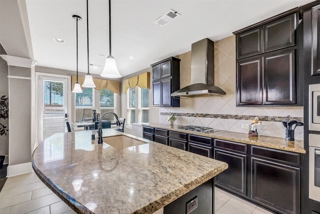 Building Photo - 2610 Orleans Way