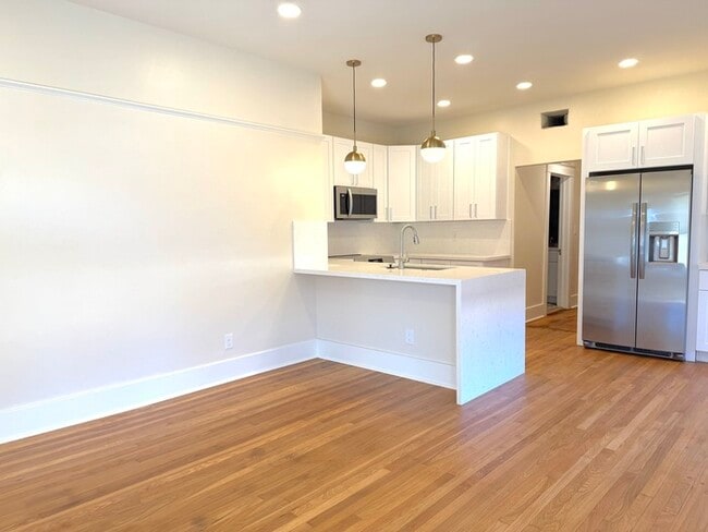 Building Photo - 412 W Roosevelt St