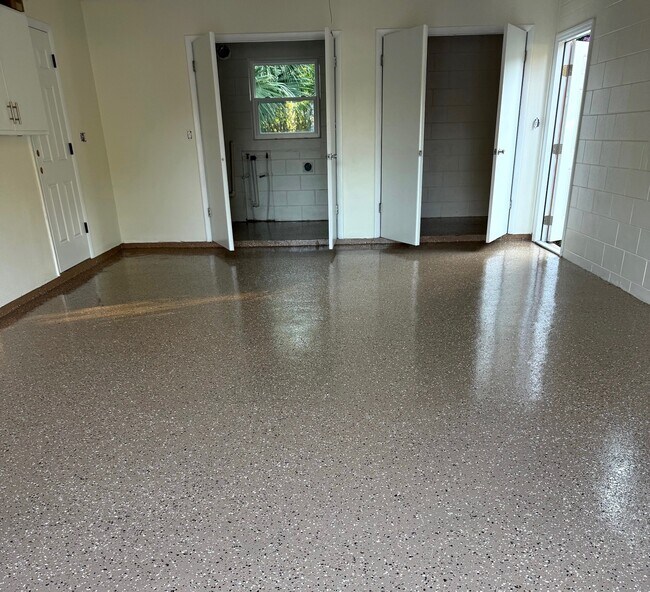 Building Photo - 2236 Northland Rd