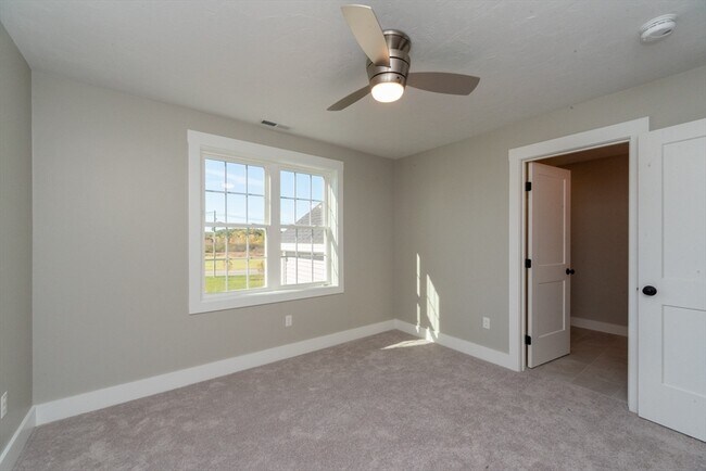 Building Photo - 61 Boutelle Rd