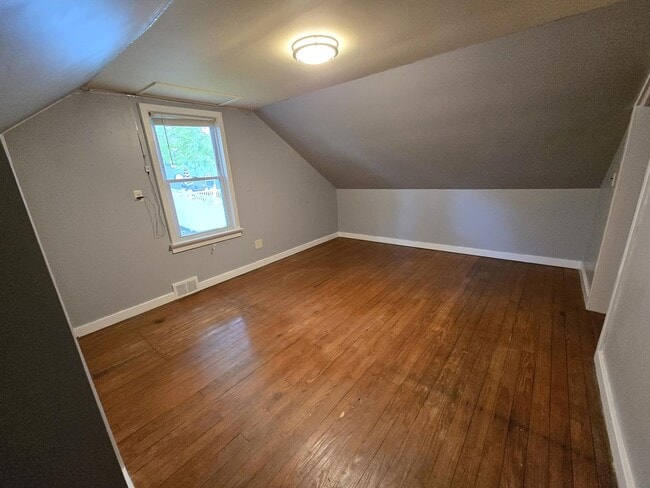 Building Photo - 55 Brunswick Ave