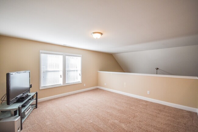 Building Photo - 67 Timber Skip Dr