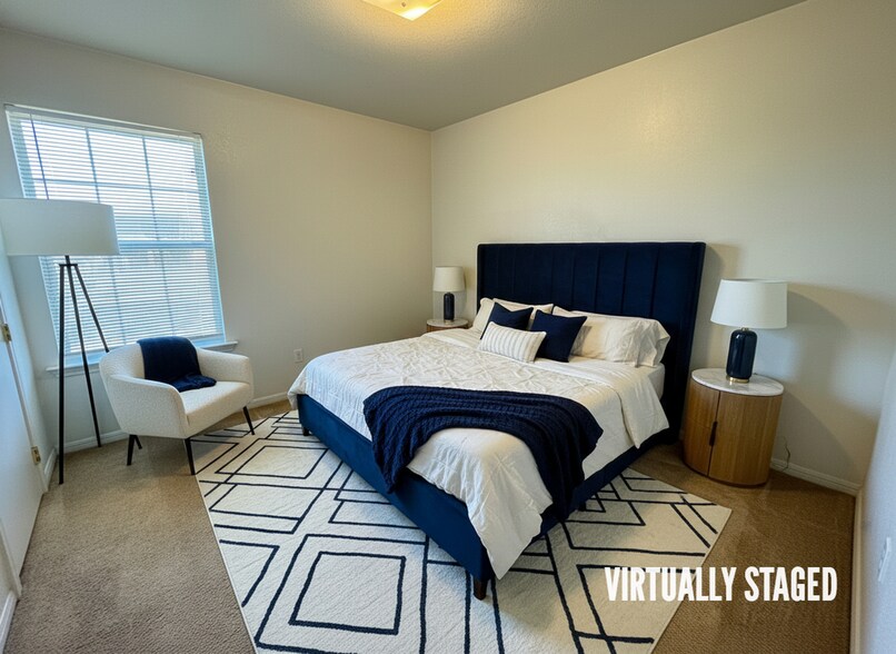 Building Photo - 408 W St John Ave