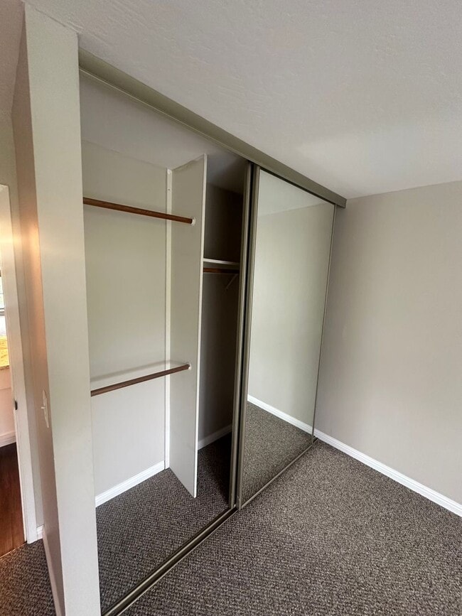 Building Photo - Watergate One Bedroom