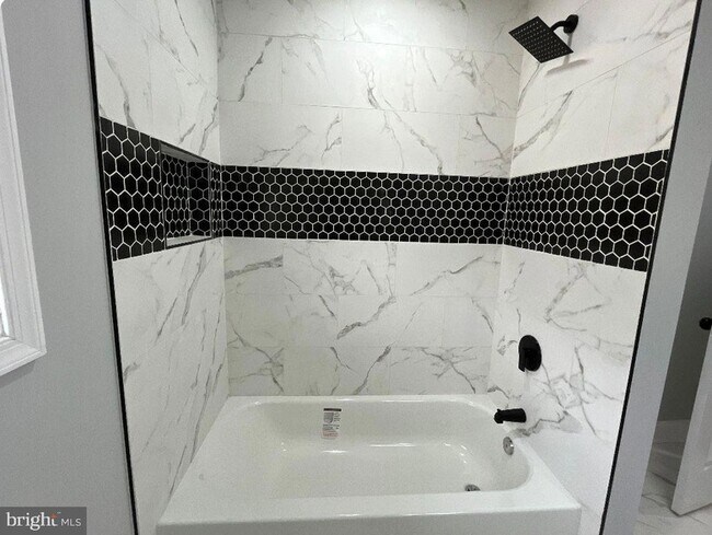 Building Photo - 2813 Gwynnview Rd