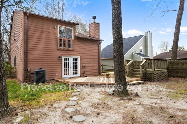 Building Photo - 5761 Luck Ln