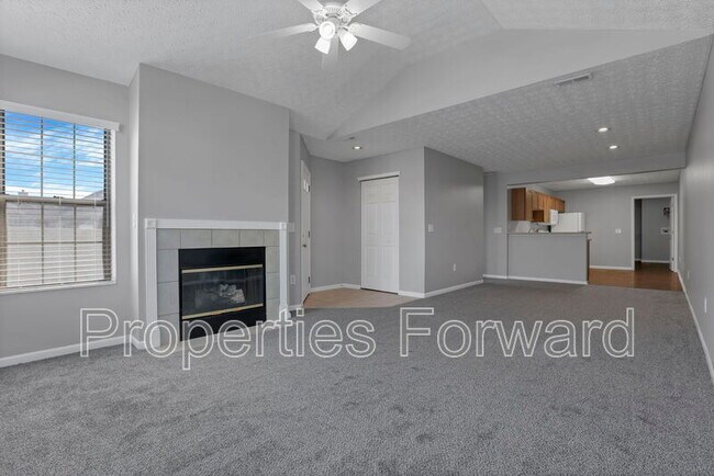 Building Photo - 2623 Landings Way