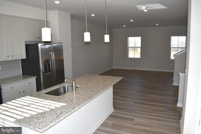 Building Photo - 224 Swan Fld Ave