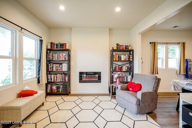 Building Photo - 7707 Cottage Cove Way
