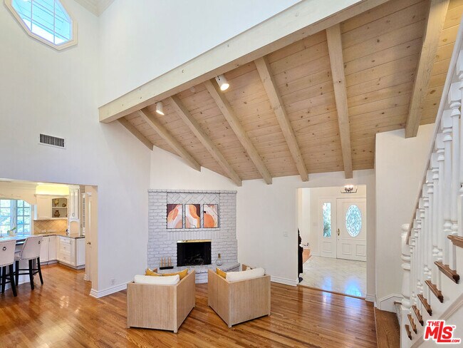 Building Photo - 3690 Crownridge Dr