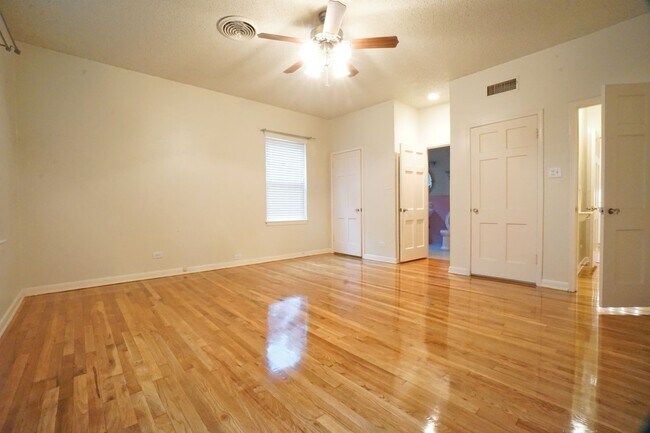 Building Photo - 149 Downing Dr