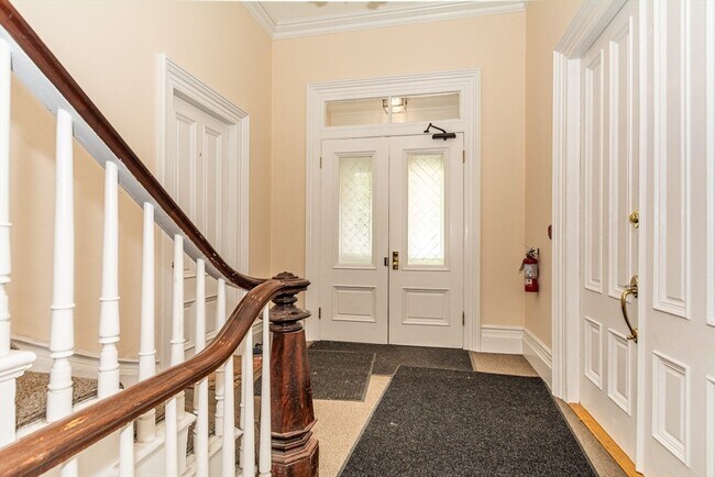 Building Photo - 78 W Concord St