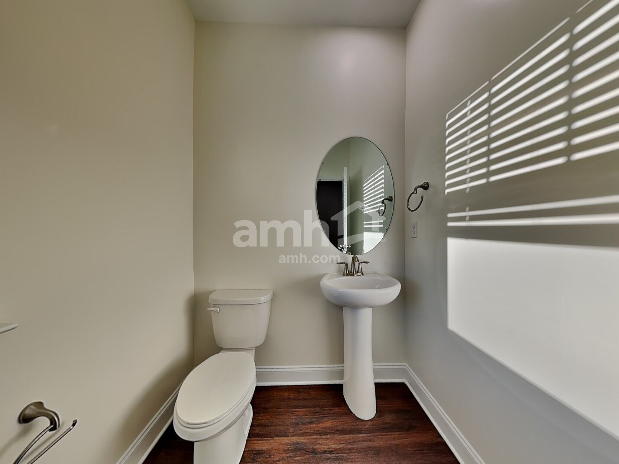 Building Photo - 12204 Golden Farm Ln