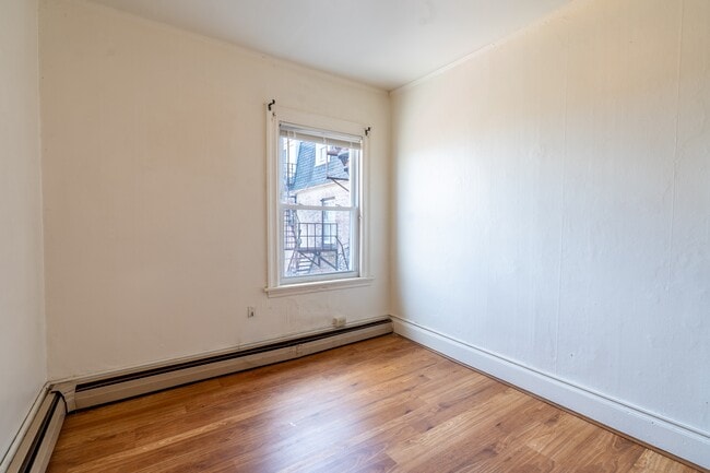 Building Photo - 35 State St