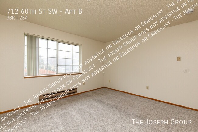 Building Photo - 712 60th St SW