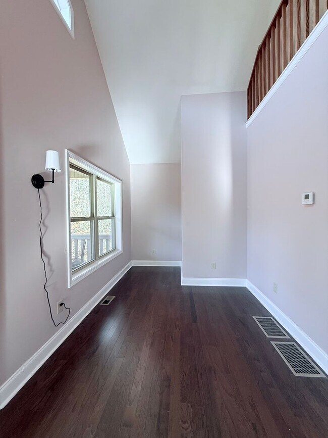 Building Photo - Beautiful Mountain Home near Cleveland