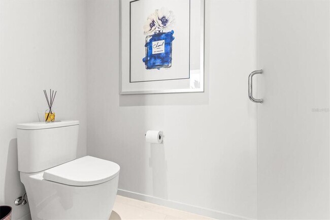 Building Photo - 1020 Sunset Point Rd