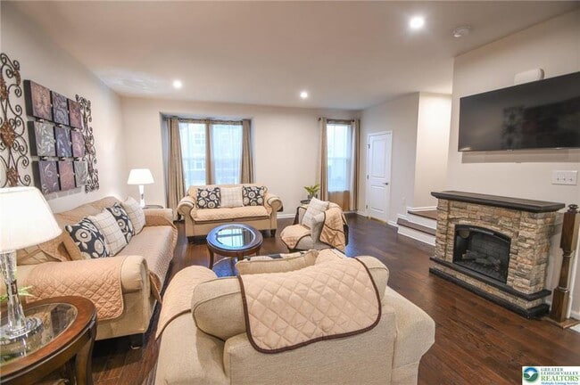 Building Photo - 2396 Cook Dr