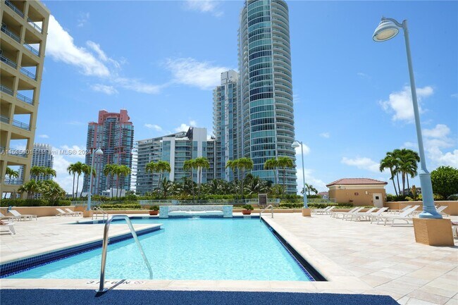 Building Photo - 90 Alton Rd