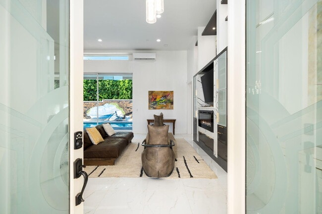 Building Photo - 74775 Del Coronado Dr