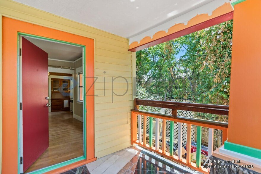 Building Photo - Unit