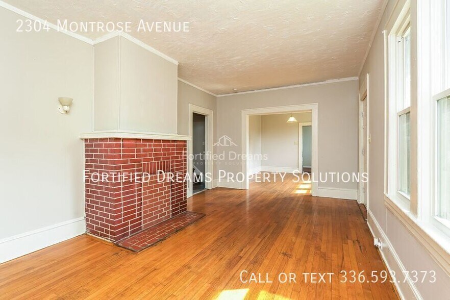 Building Photo - 2304 Montrose Ave