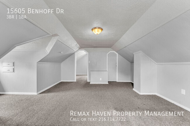 Building Photo - 15605 Benhoff Dr