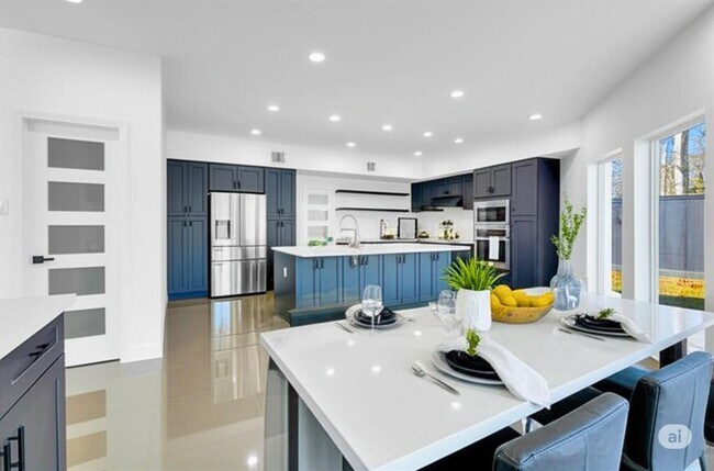 Building Photo - 12564 Memorial Dr